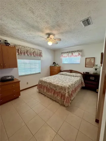 827 Strawberry Lane Brandon FL 33511