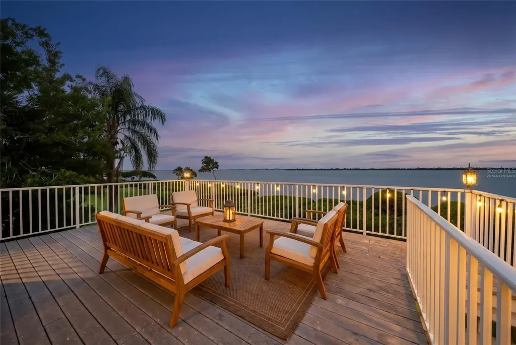 44 Tidy Island Boulevard Bradenton FL 34210