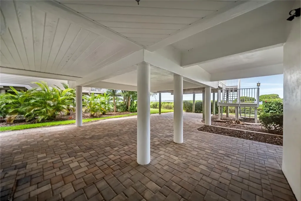 44 Tidy Island Boulevard Bradenton FL 34210