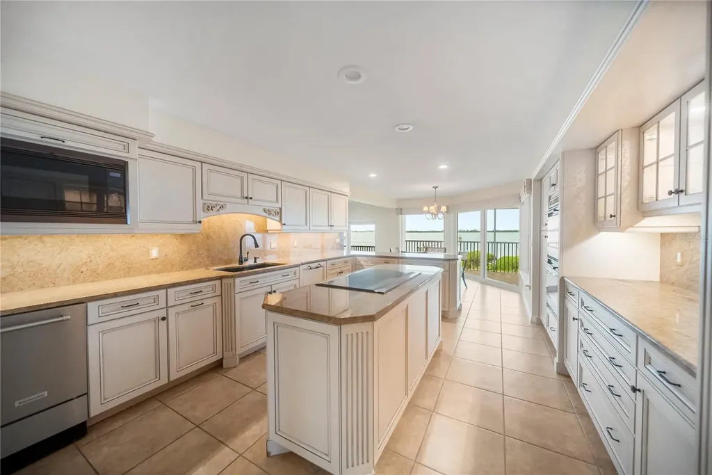 44 Tidy Island Boulevard Bradenton FL 34210
