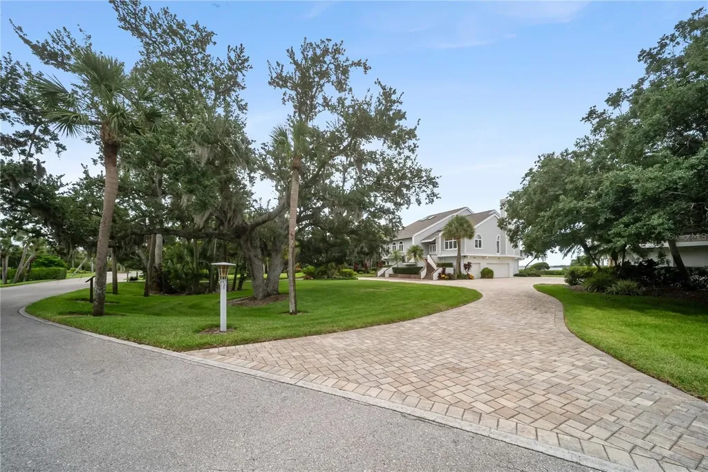 44 Tidy Island Boulevard Bradenton FL 34210