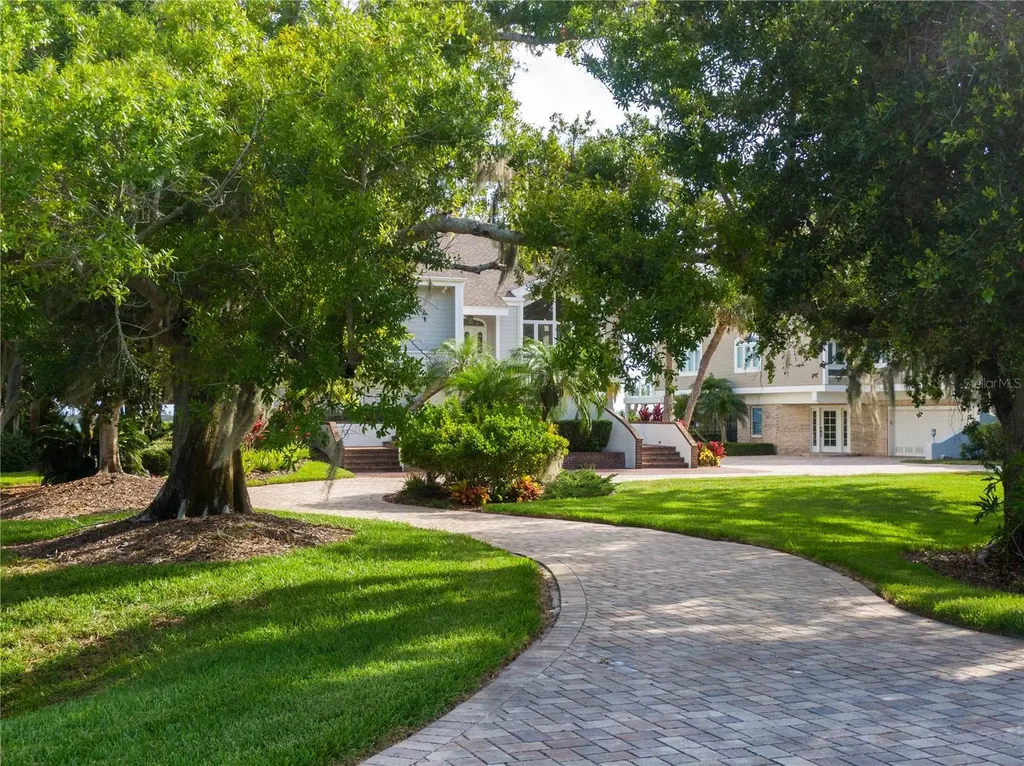 44 Tidy Island Boulevard Bradenton FL 34210