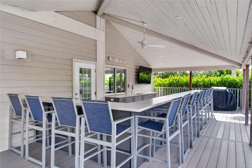 44 Tidy Island Boulevard Bradenton FL 34210