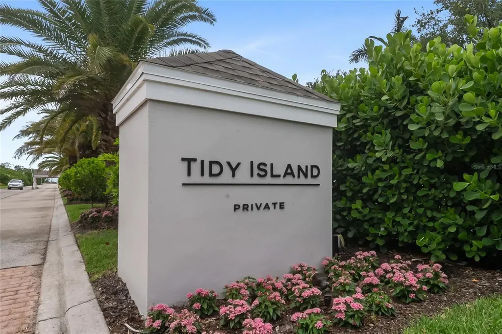 44 Tidy Island Boulevard Bradenton FL 34210