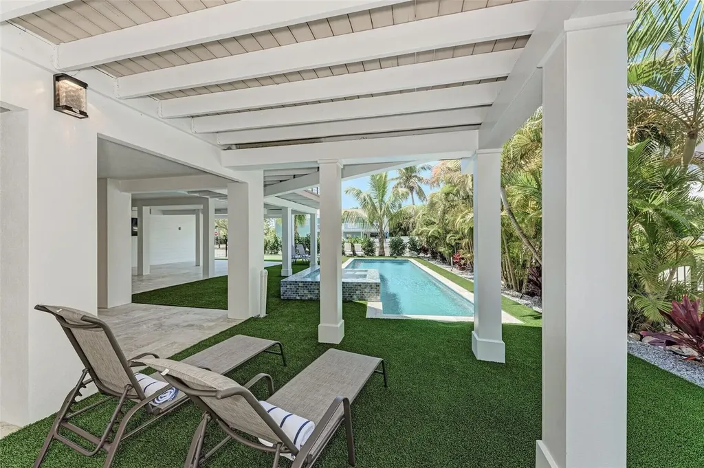 256 Gladiolus Street Anna Maria FL 34216