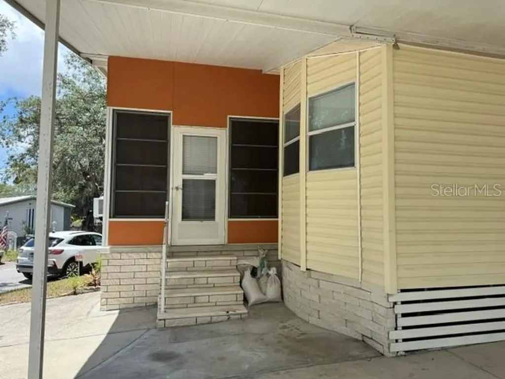 816 Elkan Drive Tarpon Springs FL 34689