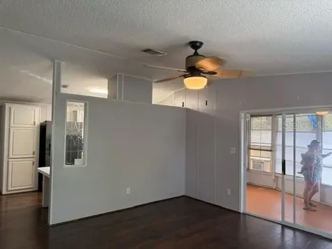 816 Elkan Drive Tarpon Springs FL 34689