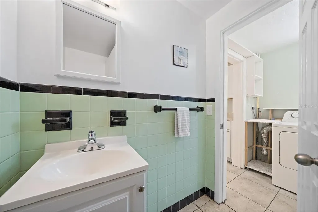 2120 La Salle Street Sarasota FL 34231