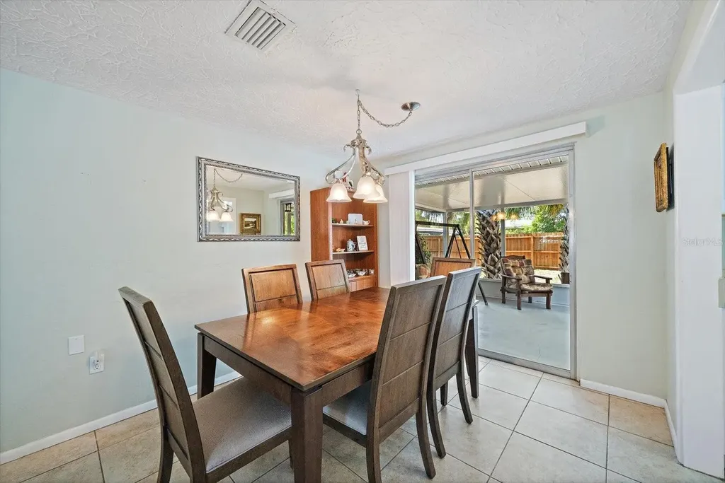 2120 La Salle Street Sarasota FL 34231