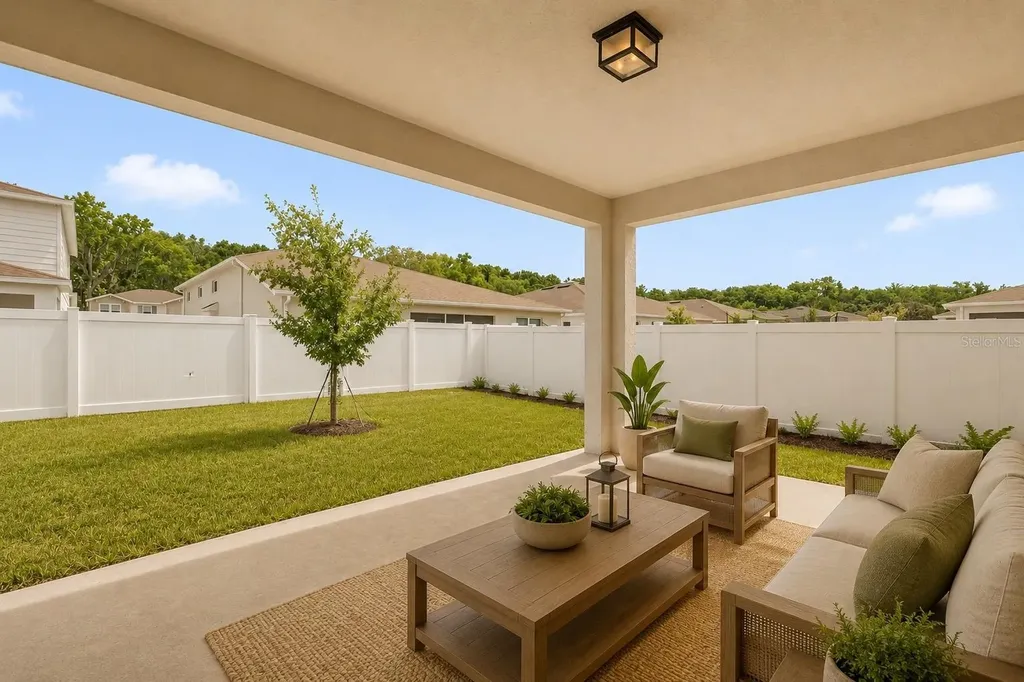 3998 Bannock Avenue Tavares FL 32778