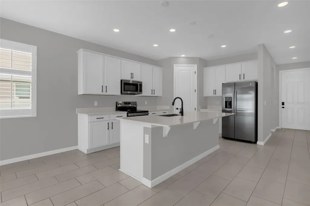 3998 Bannock Avenue Tavares FL 32778