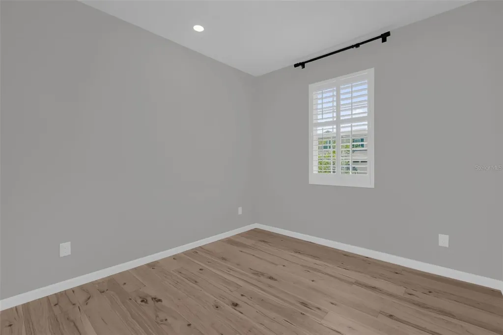 3998 Bannock Avenue Tavares FL 32778