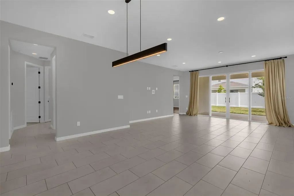3998 Bannock Avenue Tavares FL 32778