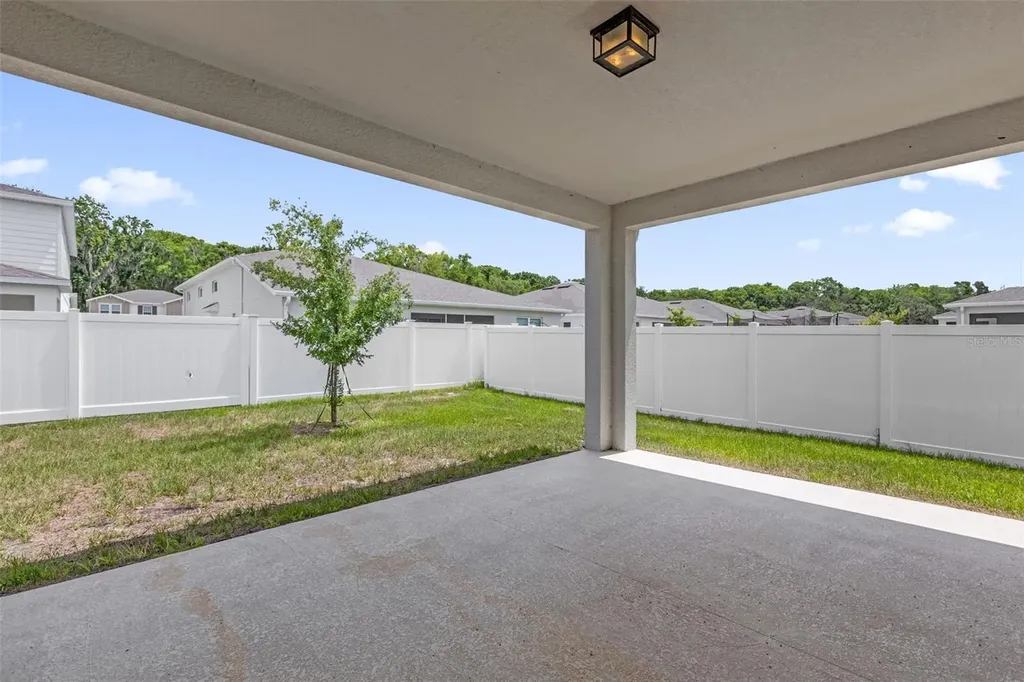 3998 Bannock Avenue Tavares FL 32778