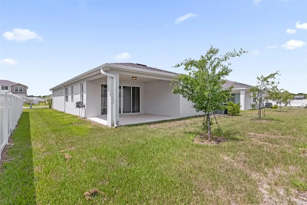 3998 Bannock Avenue Tavares FL 32778