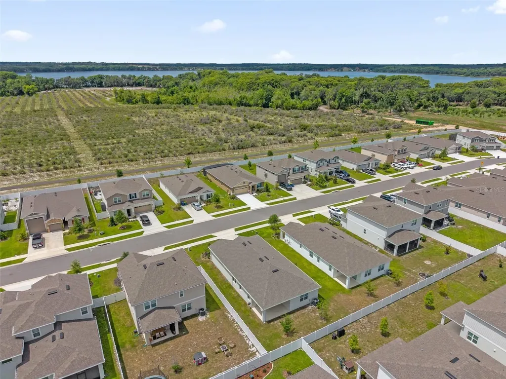 3998 Bannock Avenue Tavares FL 32778