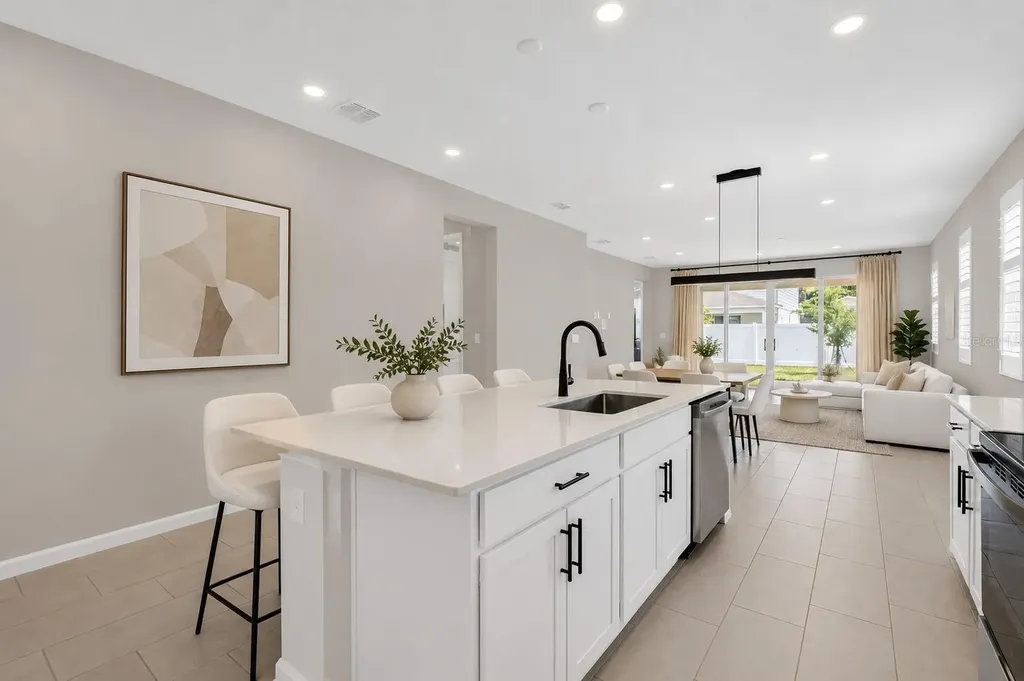 3998 Bannock Avenue Tavares FL 32778