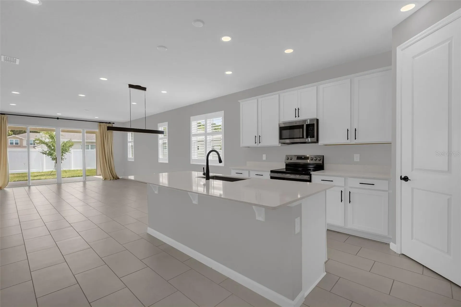 3998 Bannock Avenue Tavares FL 32778