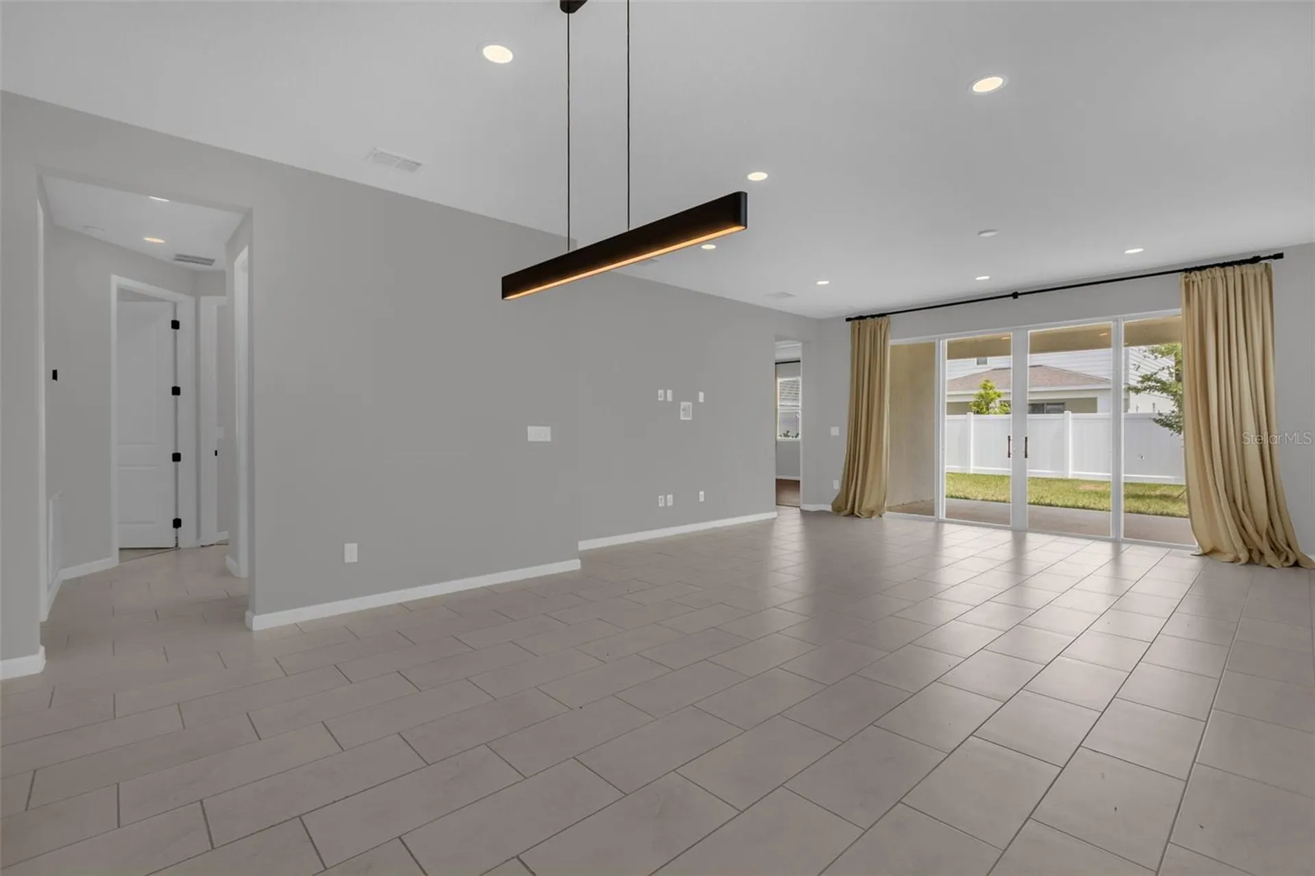 3998 Bannock Avenue Tavares FL 32778