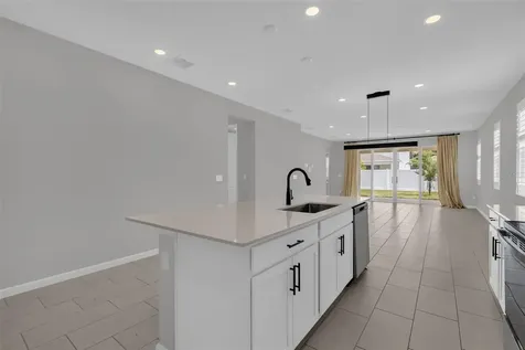 3998 Bannock Avenue Tavares FL 32778