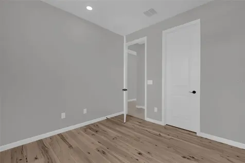 3998 Bannock Avenue Tavares FL 32778