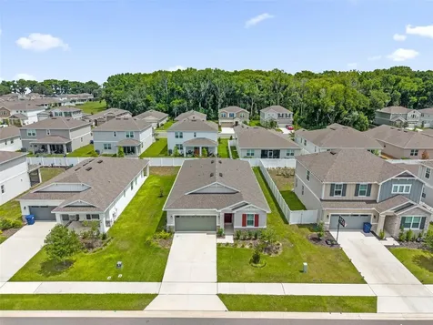 3998 Bannock Avenue Tavares FL 32778