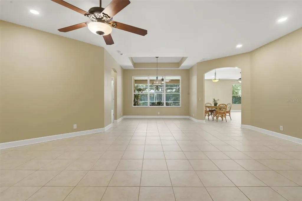 1609 Victoria Gardens Drive Deland FL 32724