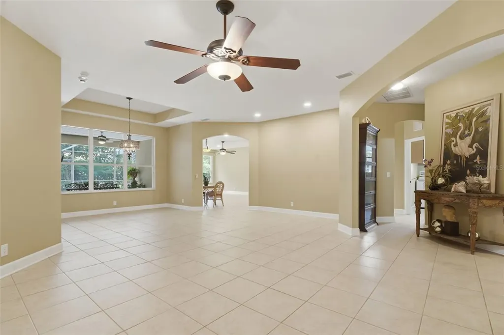 1609 Victoria Gardens Drive Deland FL 32724