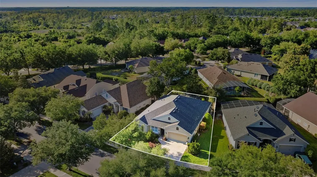 1609 Victoria Gardens Drive Deland FL 32724