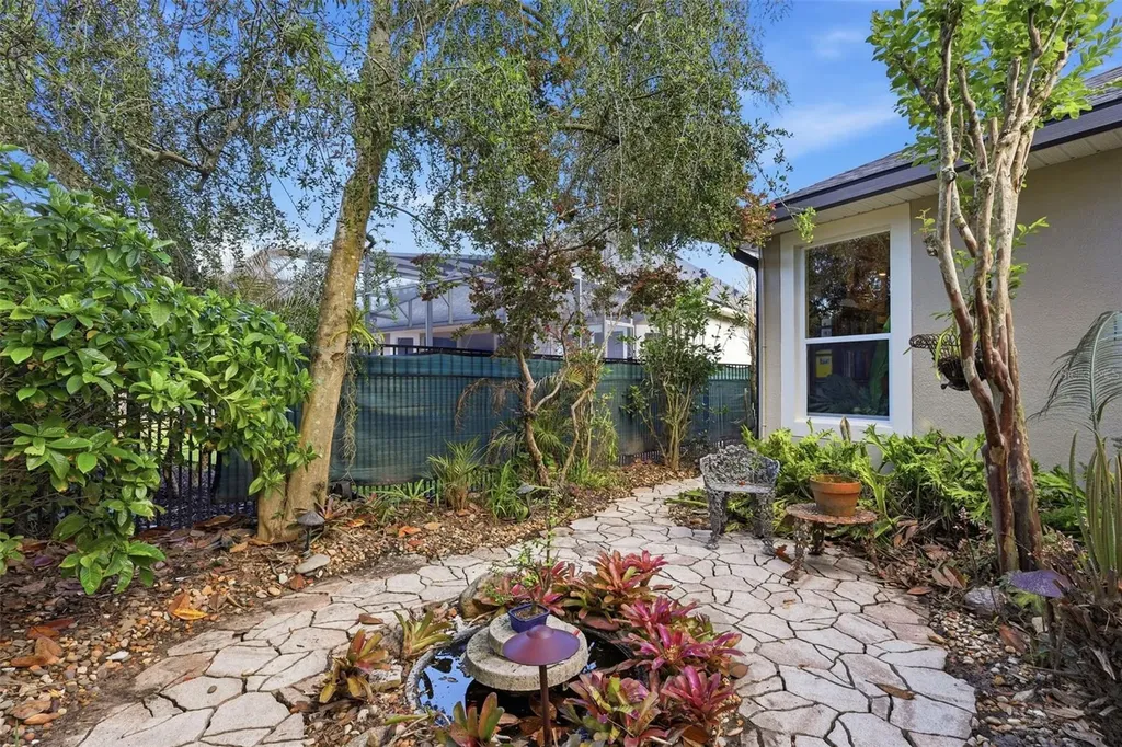 1609 Victoria Gardens Drive Deland FL 32724