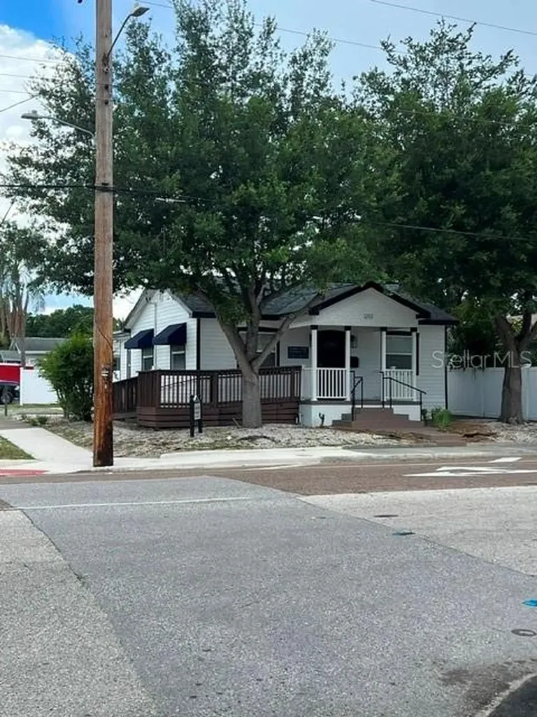 1202 N Armenia Avenue Tampa FL 33607