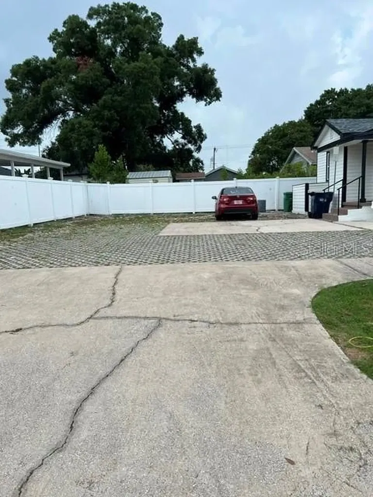 1202 N Armenia Avenue Tampa FL 33607