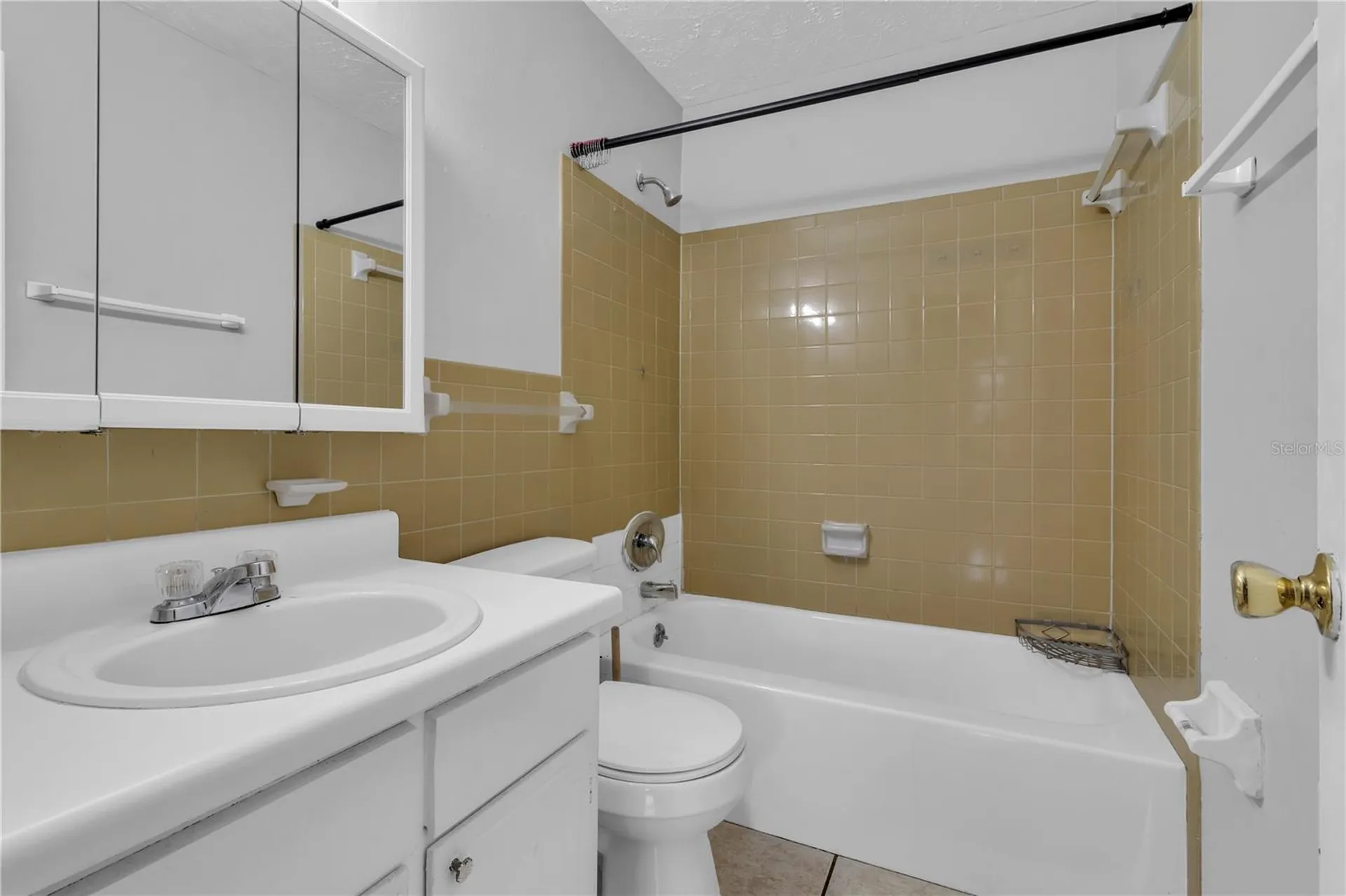 1629 W Oak Ridge Road Orlando FL 32809