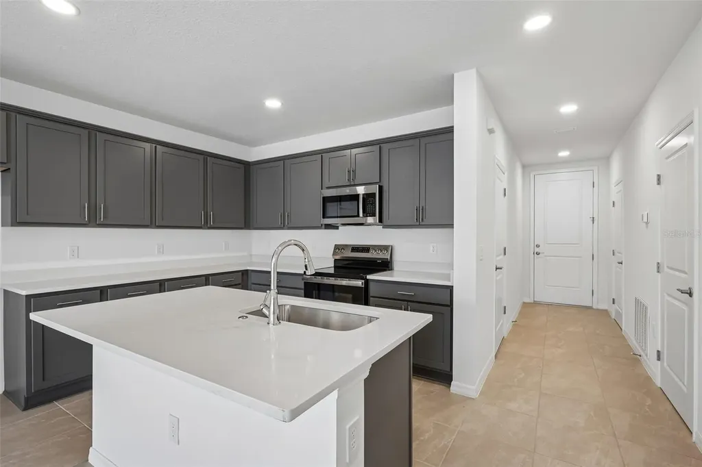 34559 Turpins Avenue Zephyrhills FL 33541