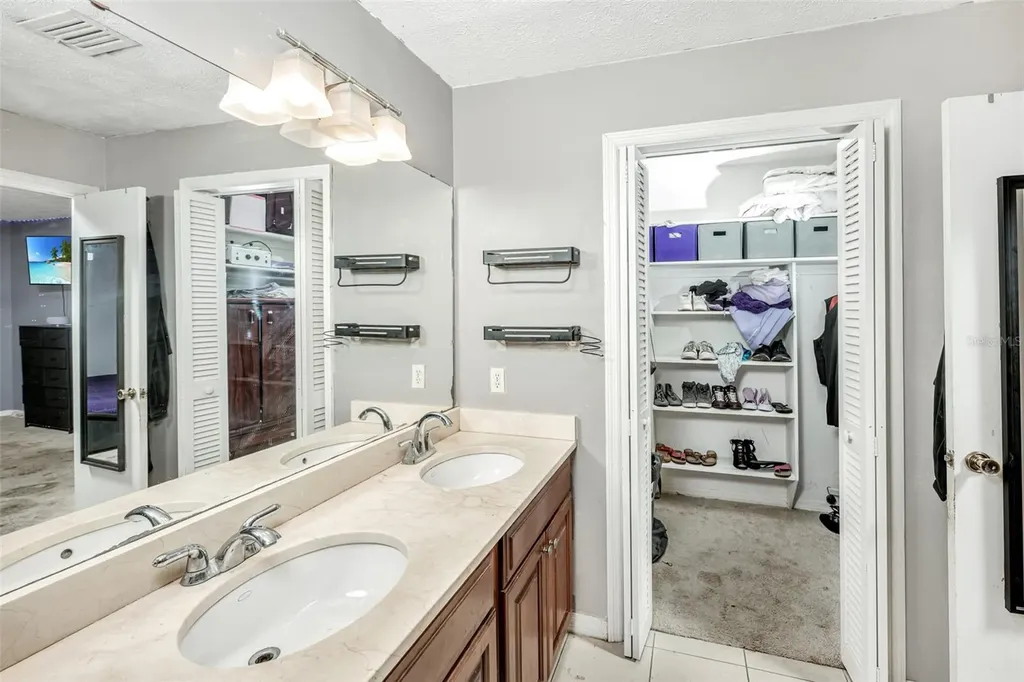 8020 Tierra Verde Drive Tampa FL 33617