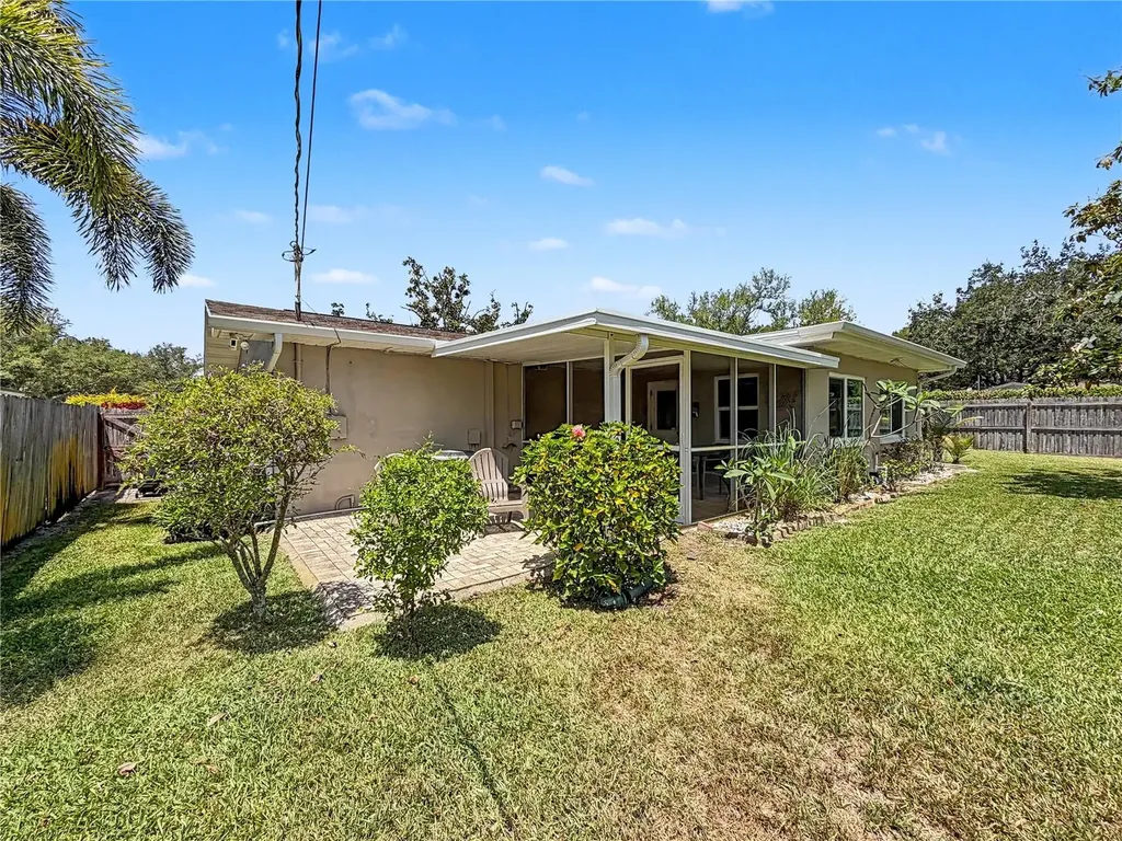 2233 Glenmoor Road N Clearwater FL 33764