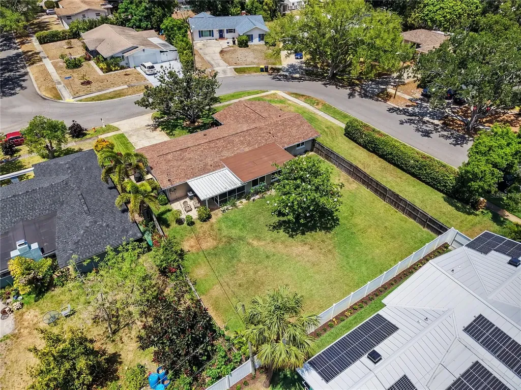2233 Glenmoor Road N Clearwater FL 33764