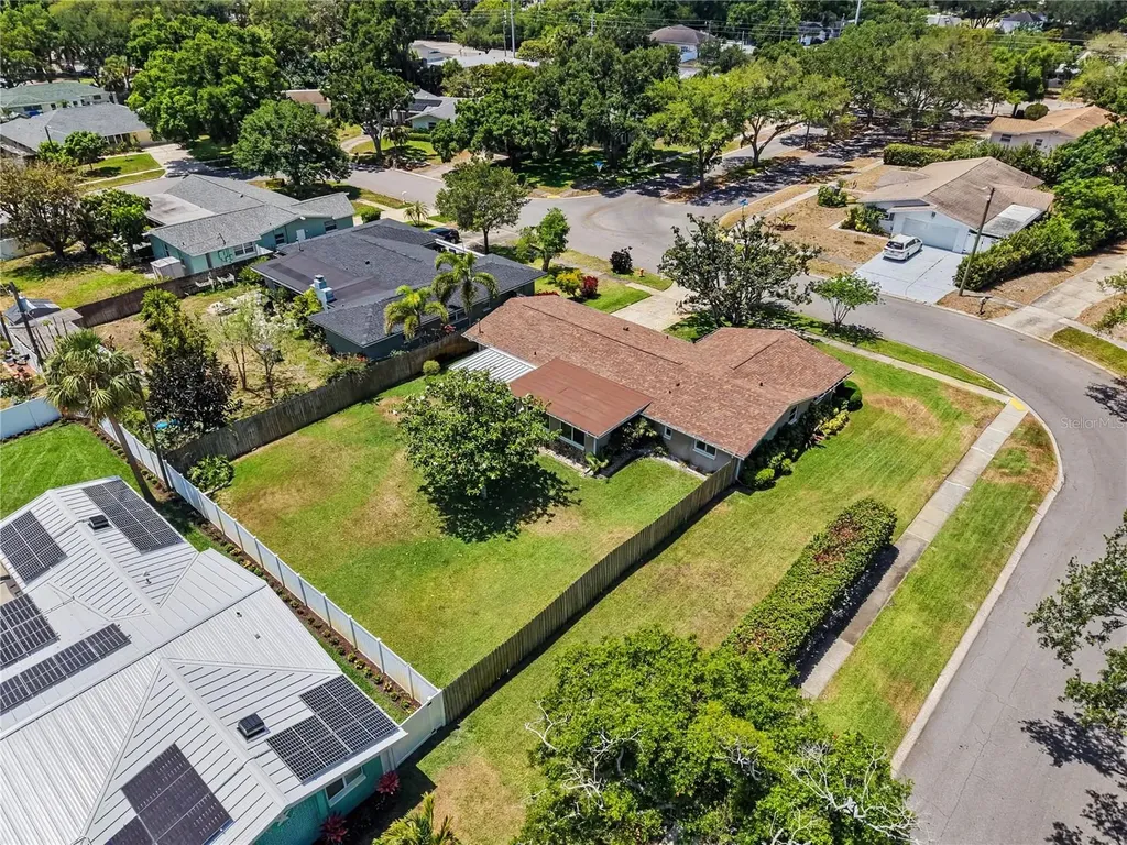2233 Glenmoor Road N Clearwater FL 33764