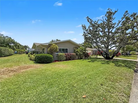 2233 Glenmoor Road N Clearwater FL 33764