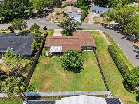 2233 Glenmoor Road N Clearwater FL 33764