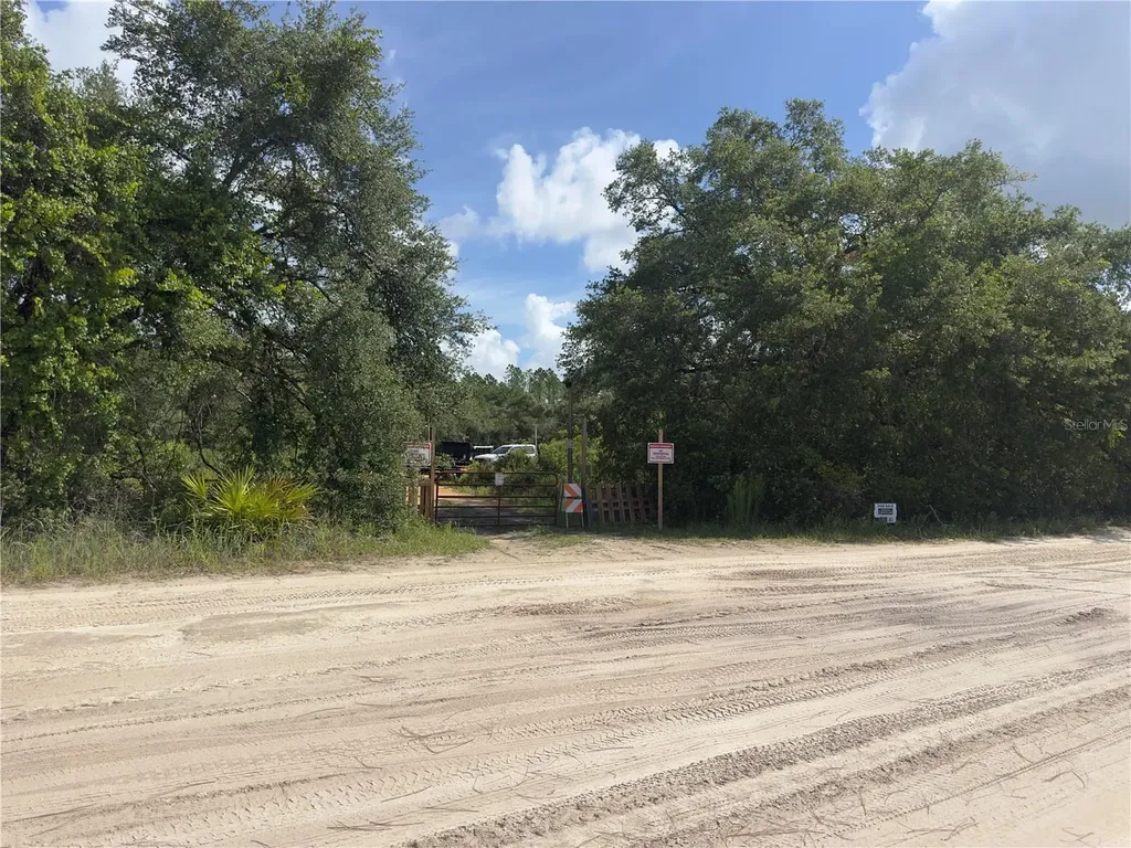 8389 SW 155th Street Dunnellon FL 34432