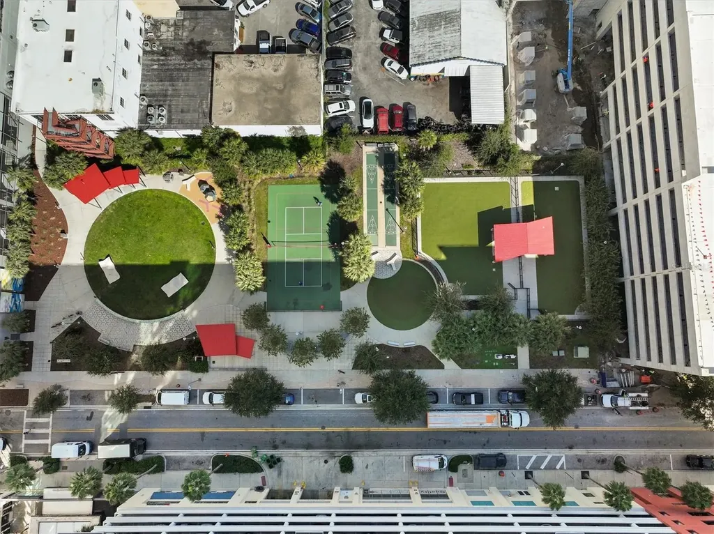1120 E Kennedy Boulevard Tampa FL 33602