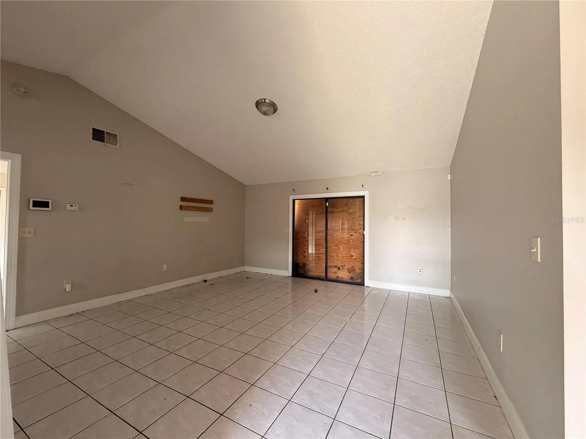 111 Nicholas Court Kissimmee FL 34758