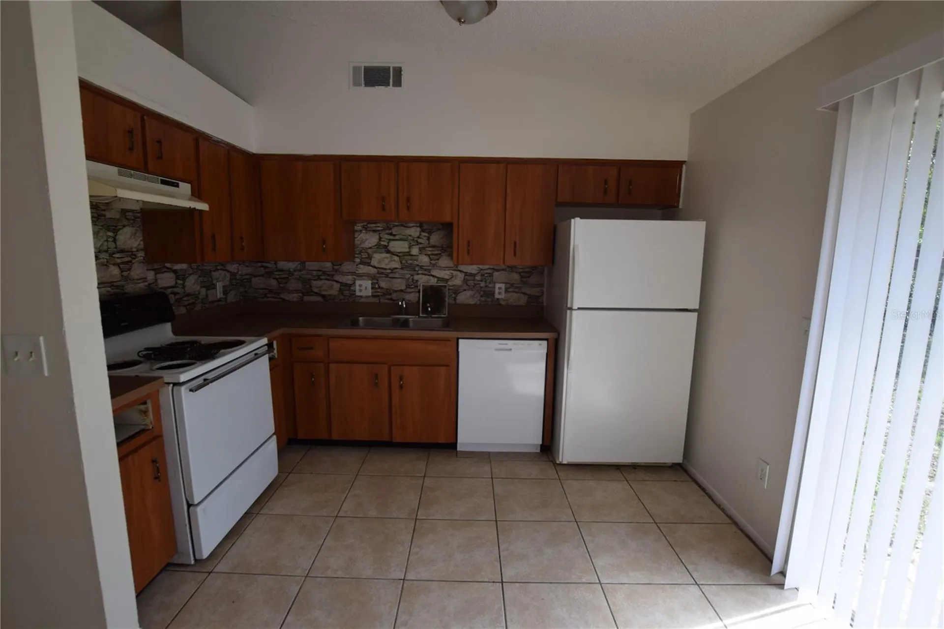 3264 Split Willow Drive Orlando FL 32808