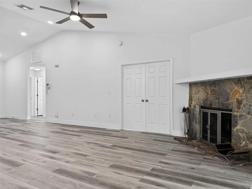 628 N Delmonte Court Kissimmee FL 34758