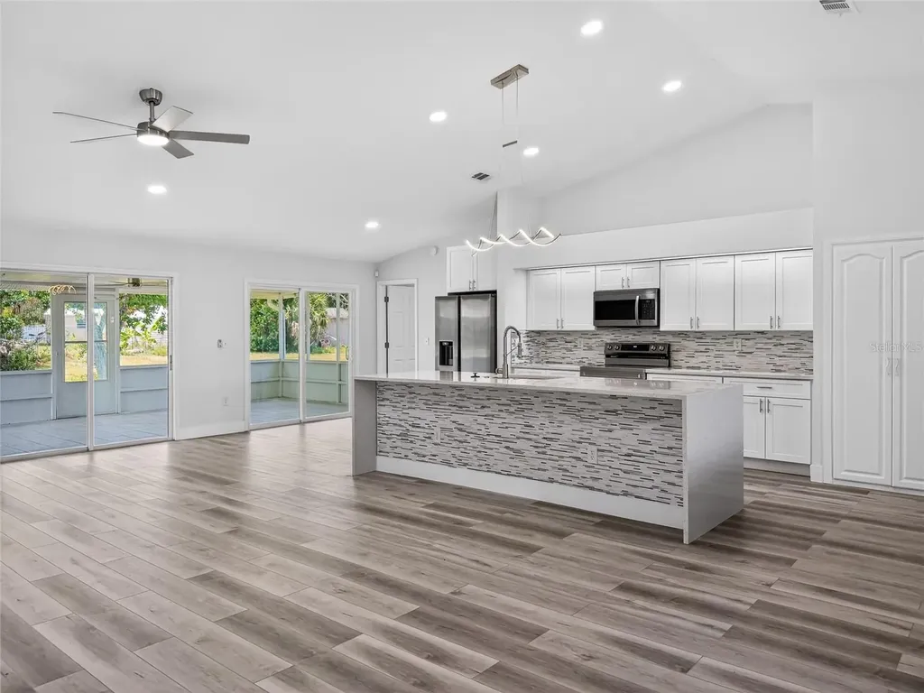 628 N Delmonte Court Kissimmee FL 34758