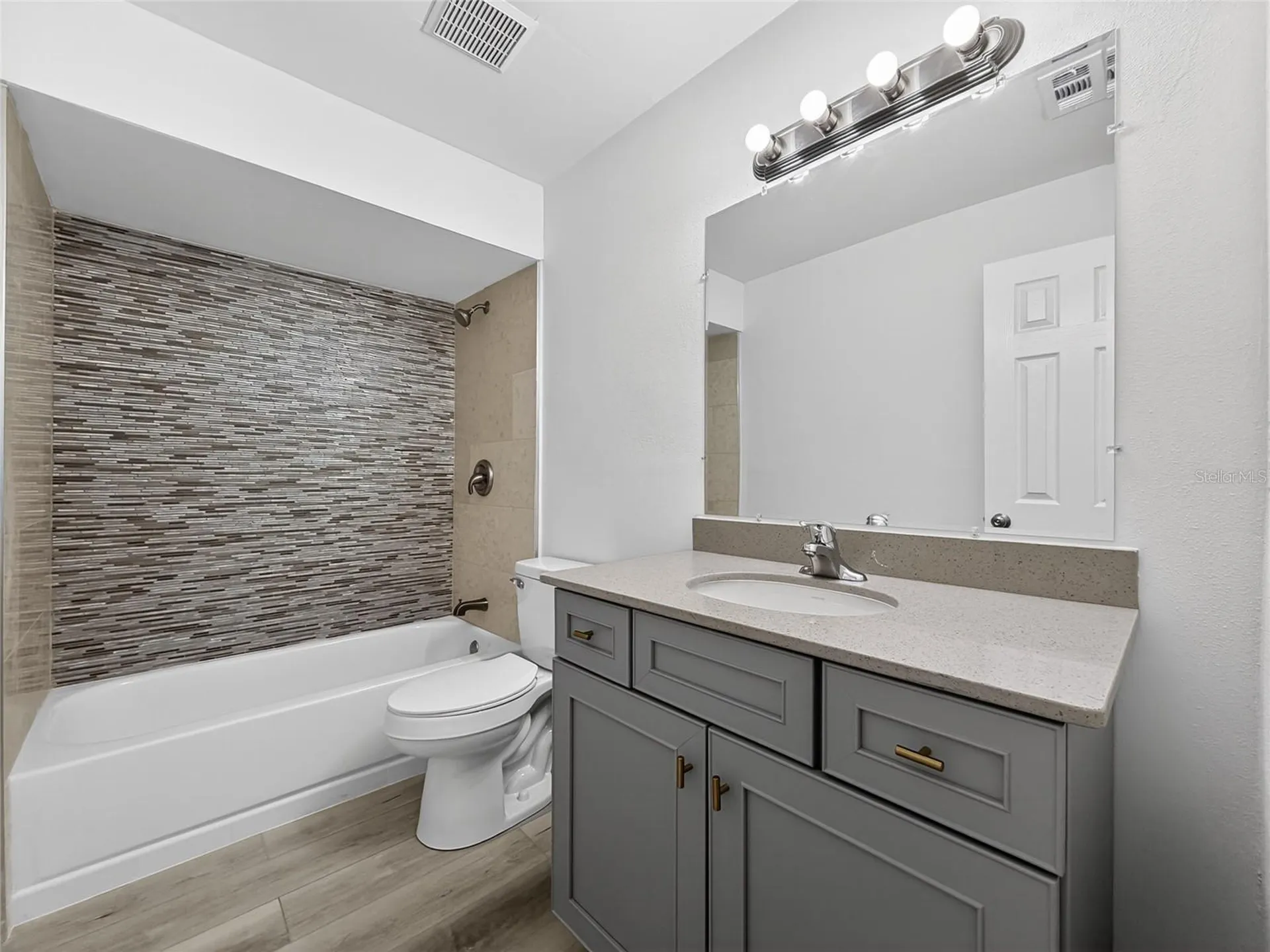 628 N Delmonte Court Kissimmee FL 34758