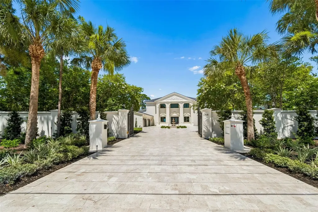 1516 Bayshore Boulevard Dunedin FL 34698