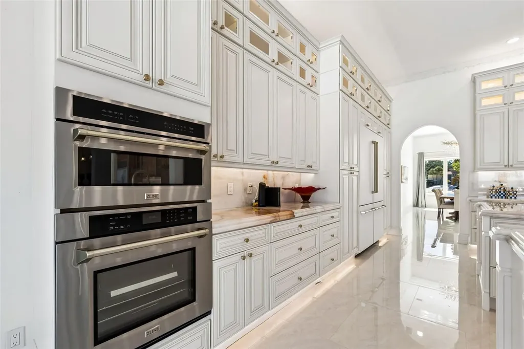1516 Bayshore Boulevard Dunedin FL 34698