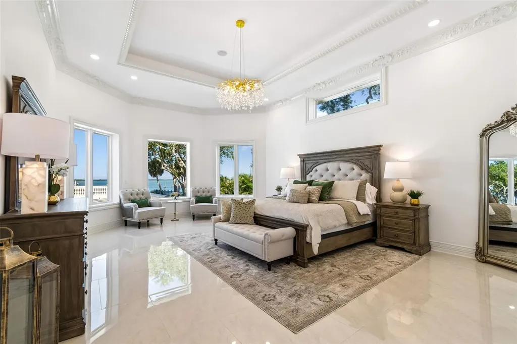 1516 Bayshore Boulevard Dunedin FL 34698